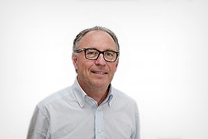 Robert-Neubauer2-300x200_2